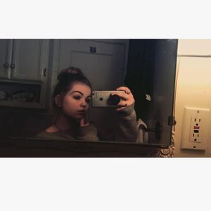 Meet your Posher, Layna